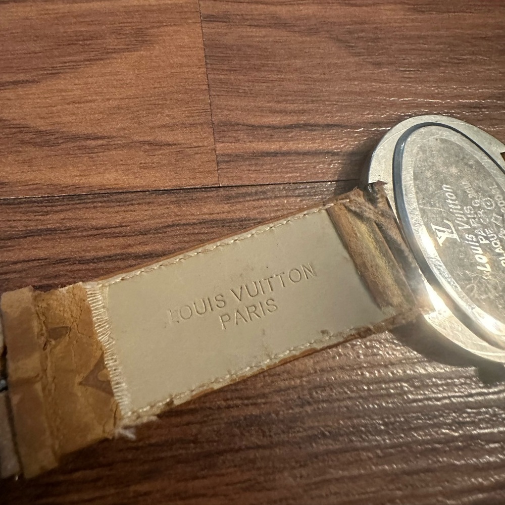 VTG 90’s Louis Vuitton Watch - Picture 10 of 10